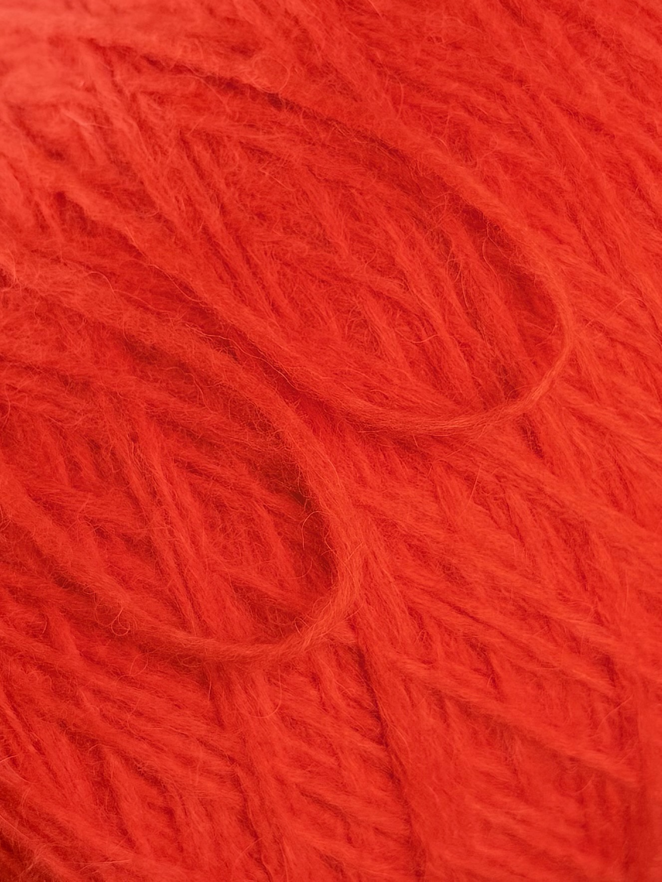Art. Bob 260m/100g – Cashmere Suri-Alpaka Garn col. Korallenorange